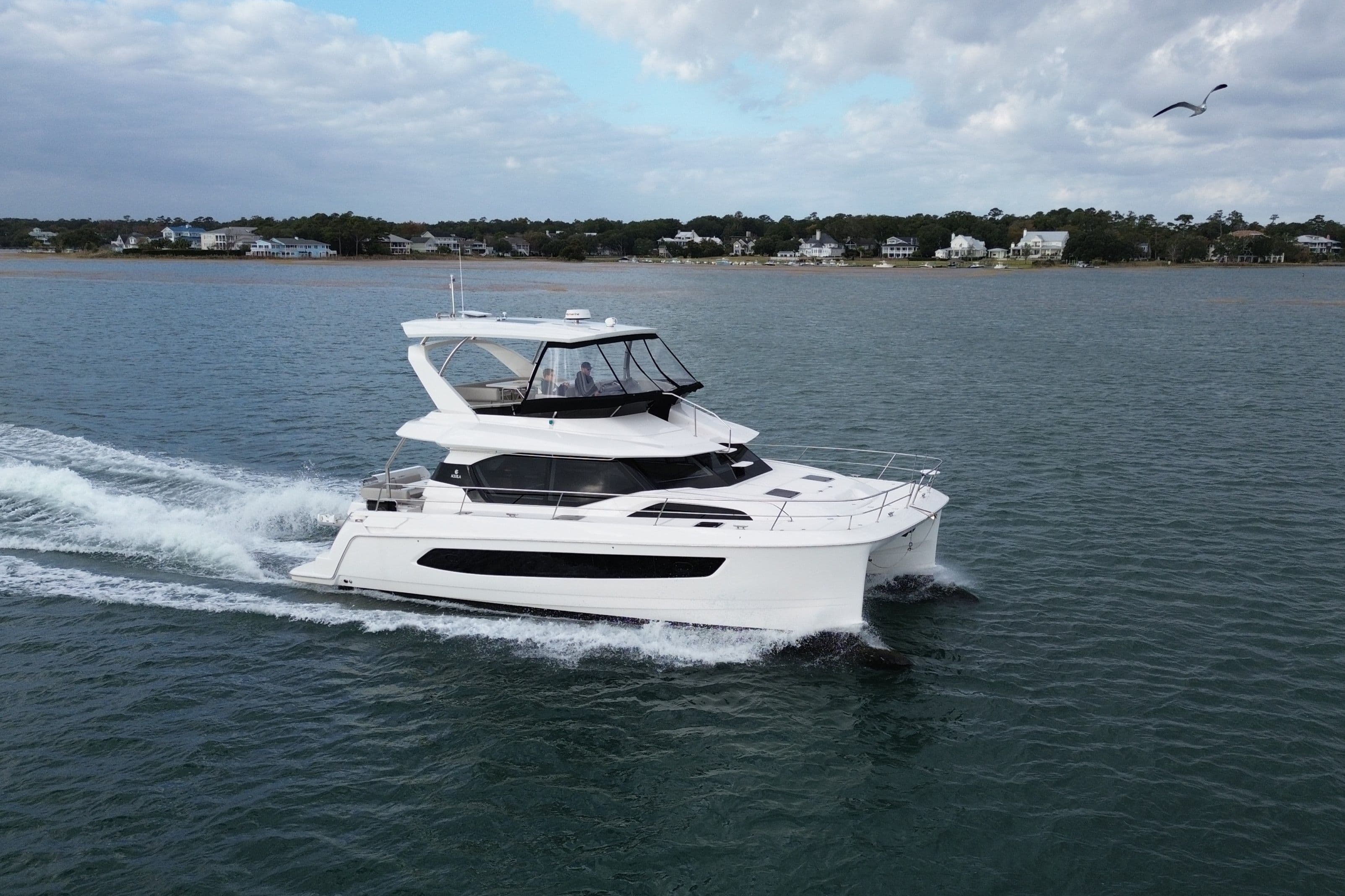 2025 Aquila 44 Yacht