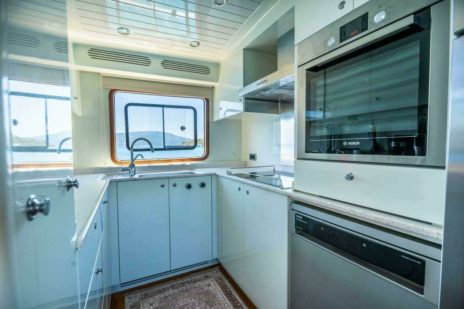 2013 TAKA Yachts Custom - Image 44