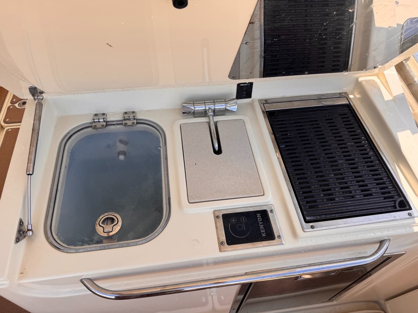 2018 Chris-Craft — - Image 5