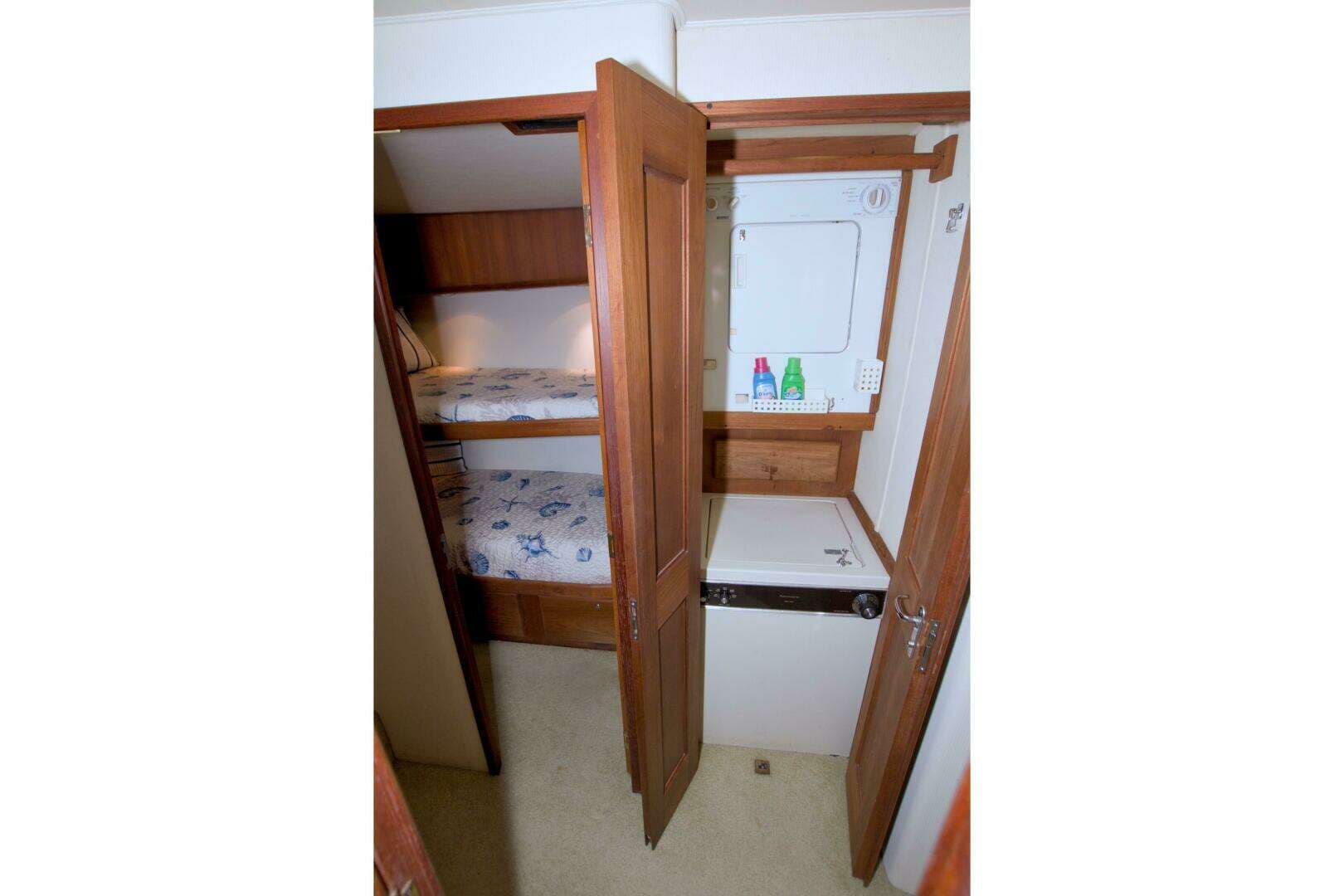 1990 Viking 53 Convertible - Image 77