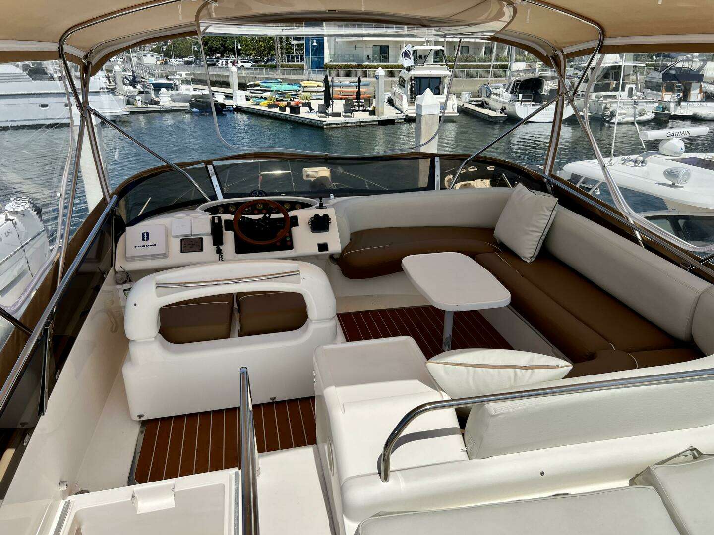 2000 Viking Princess 52 Flybridge - Image 38