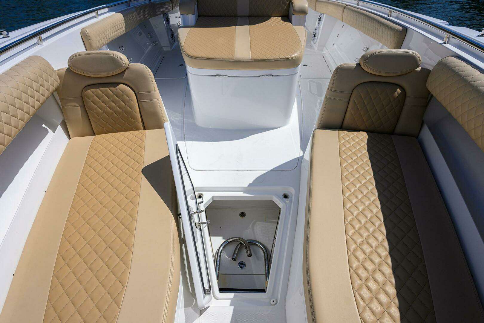 2024 HCB 39 Speciale - Image 14
