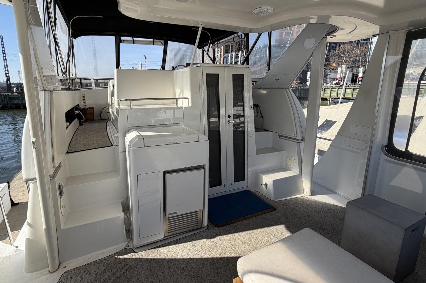 2000 Carver 406 Aft Cabin Motor Yacht interior with stairs and seating area.