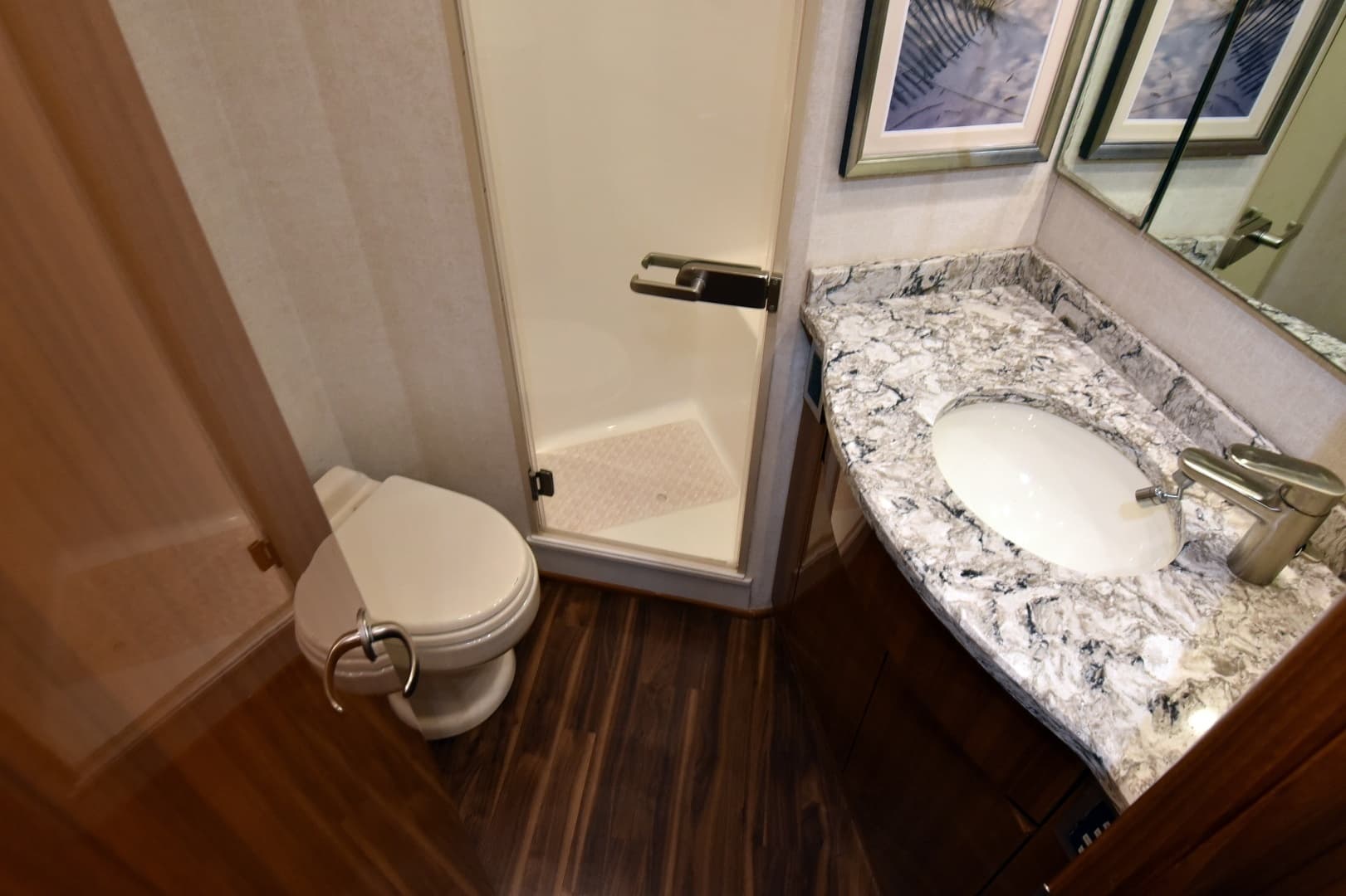 2016 Viking 55 Convertible - Image 19