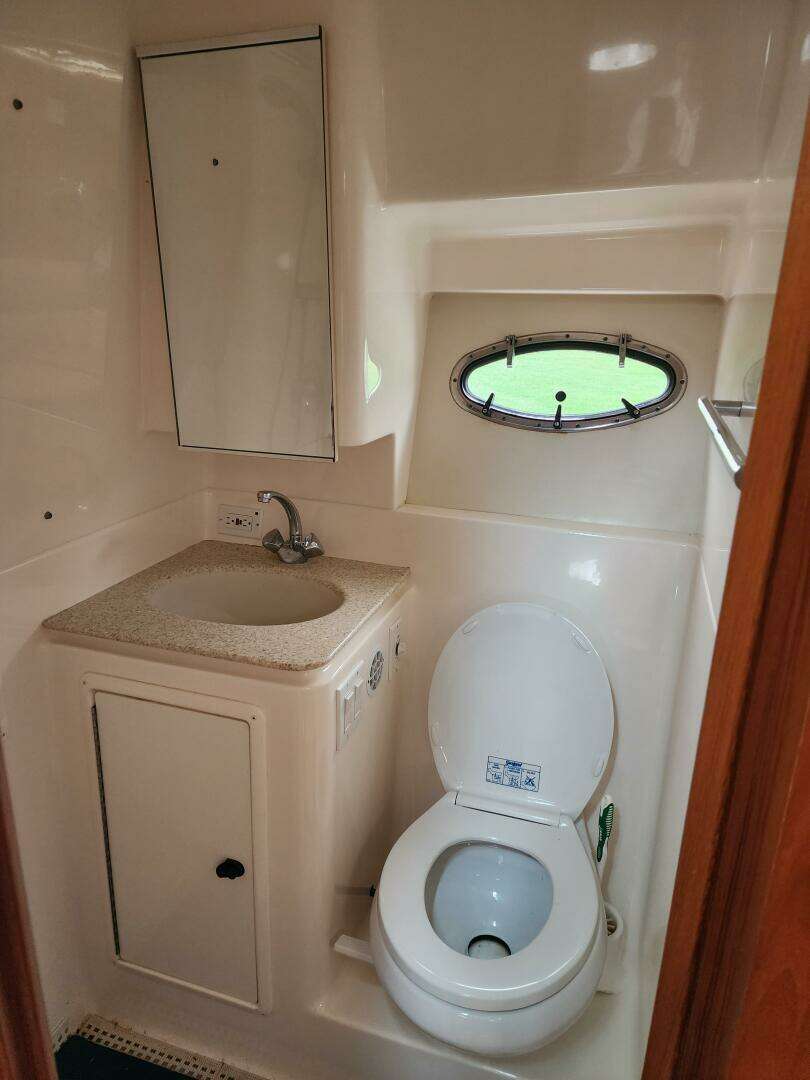 2001 Tiara Yachts 3500 Open - Image 15