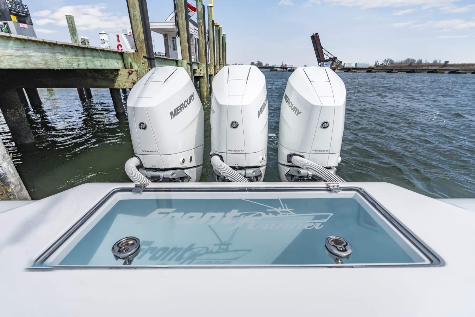 2026 Front Runner 39 Center Console - Image 25