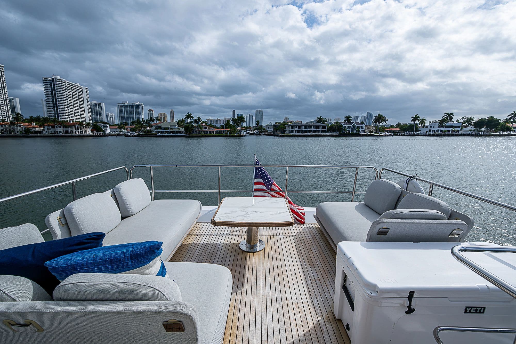 2020 Azimut Flybridge - 36