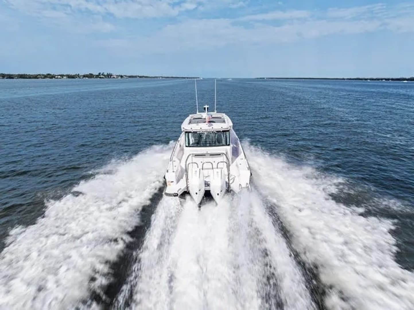 2022 Axopar 37 XC CROSS CABIN - Image 56