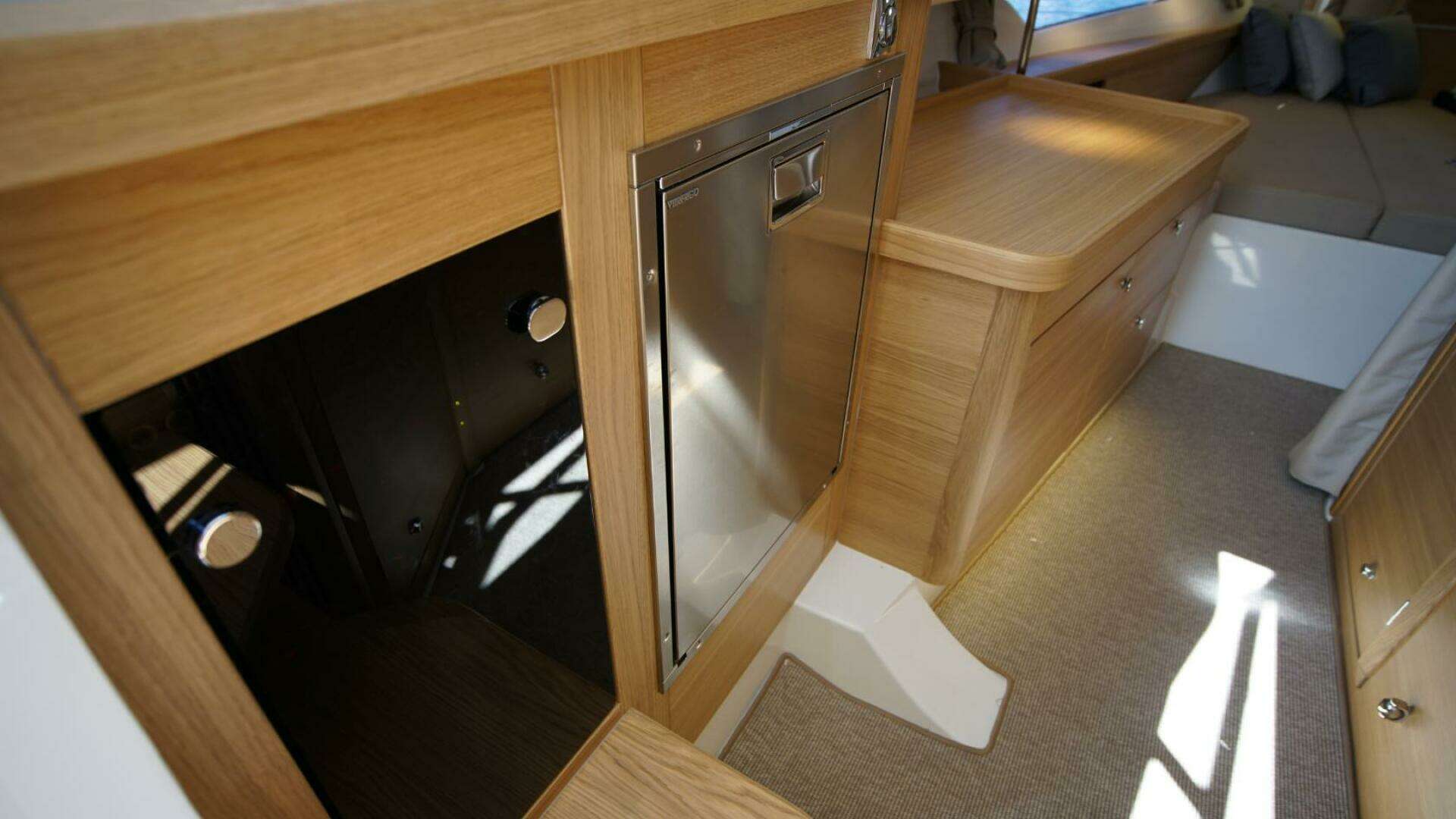 2025 Nimbus Tender 11 - Image 22