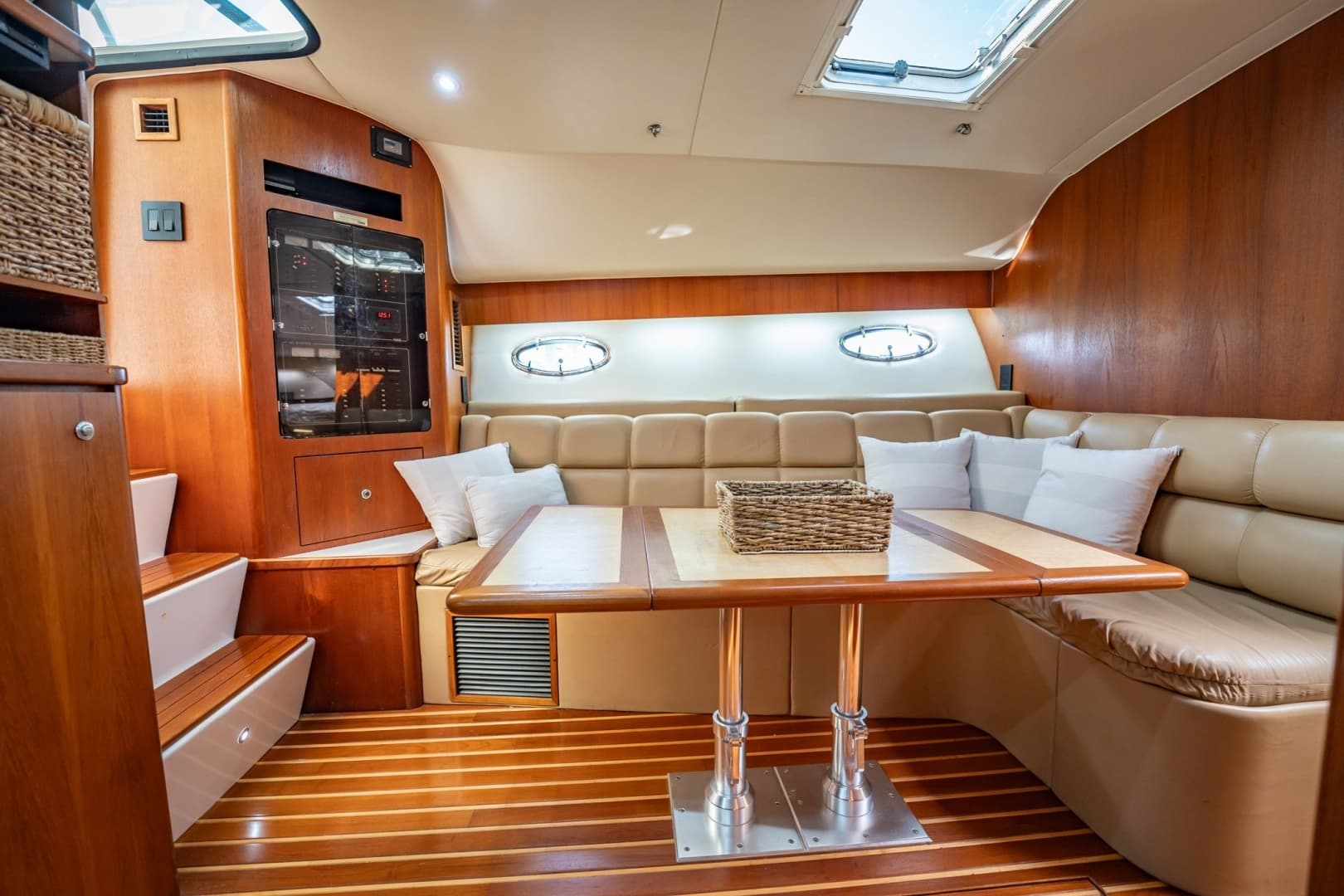 2002 Tiara Yachts 4100 Open - Image 15