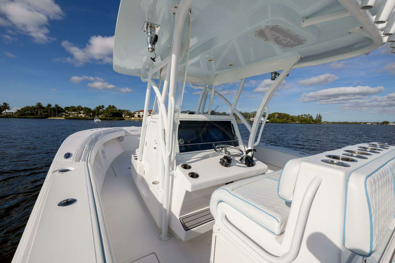 2018 SeaHunter 33 Center Console - Image 10