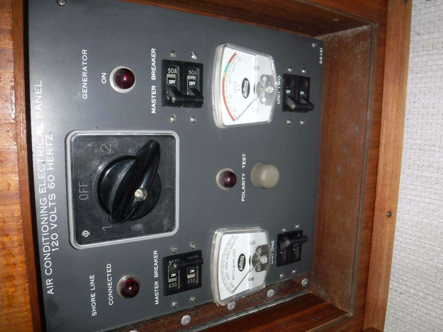 1979 Hatteras 46 Convertible - Image 9