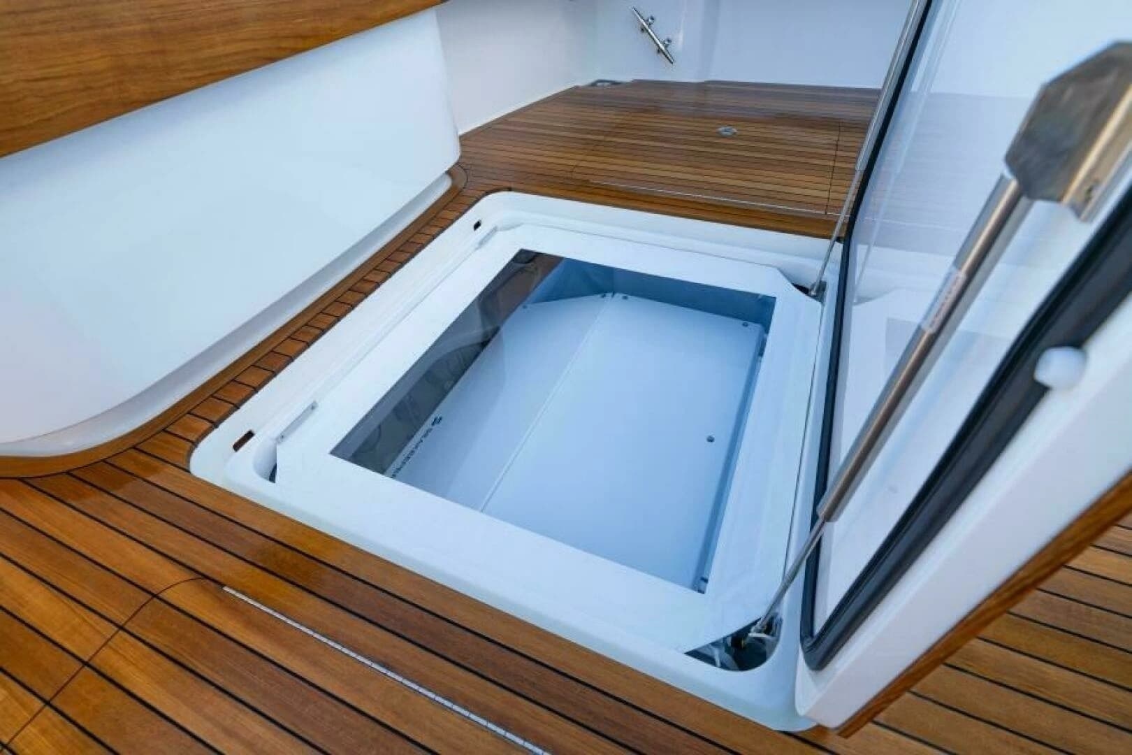 2027 Viking 54 Sport Tower - Image 24