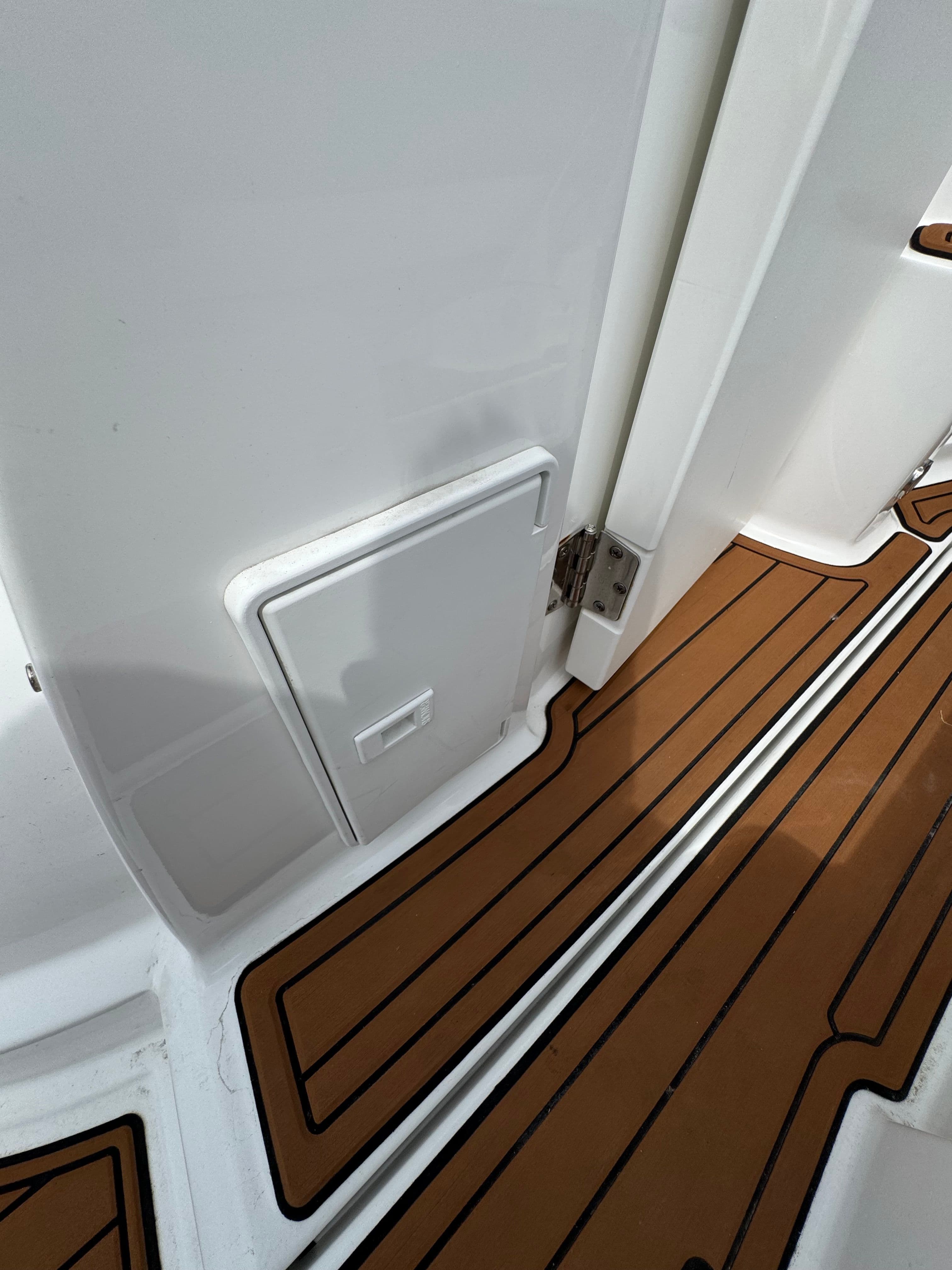 2021 Monterey 295 Sport Yacht - 21