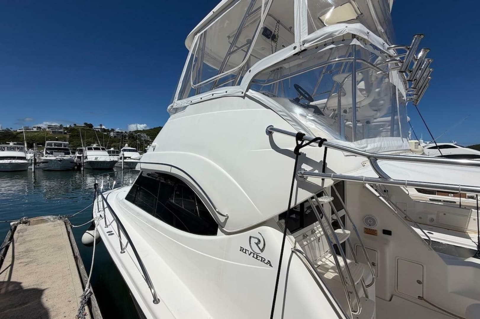 2005 Riviera 37 Flybridge - Image 7