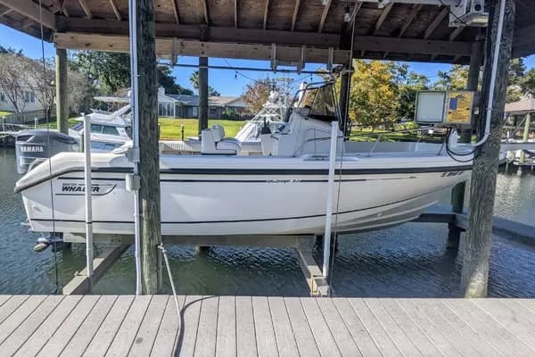 1998 Boston Whaler 23 Outrage