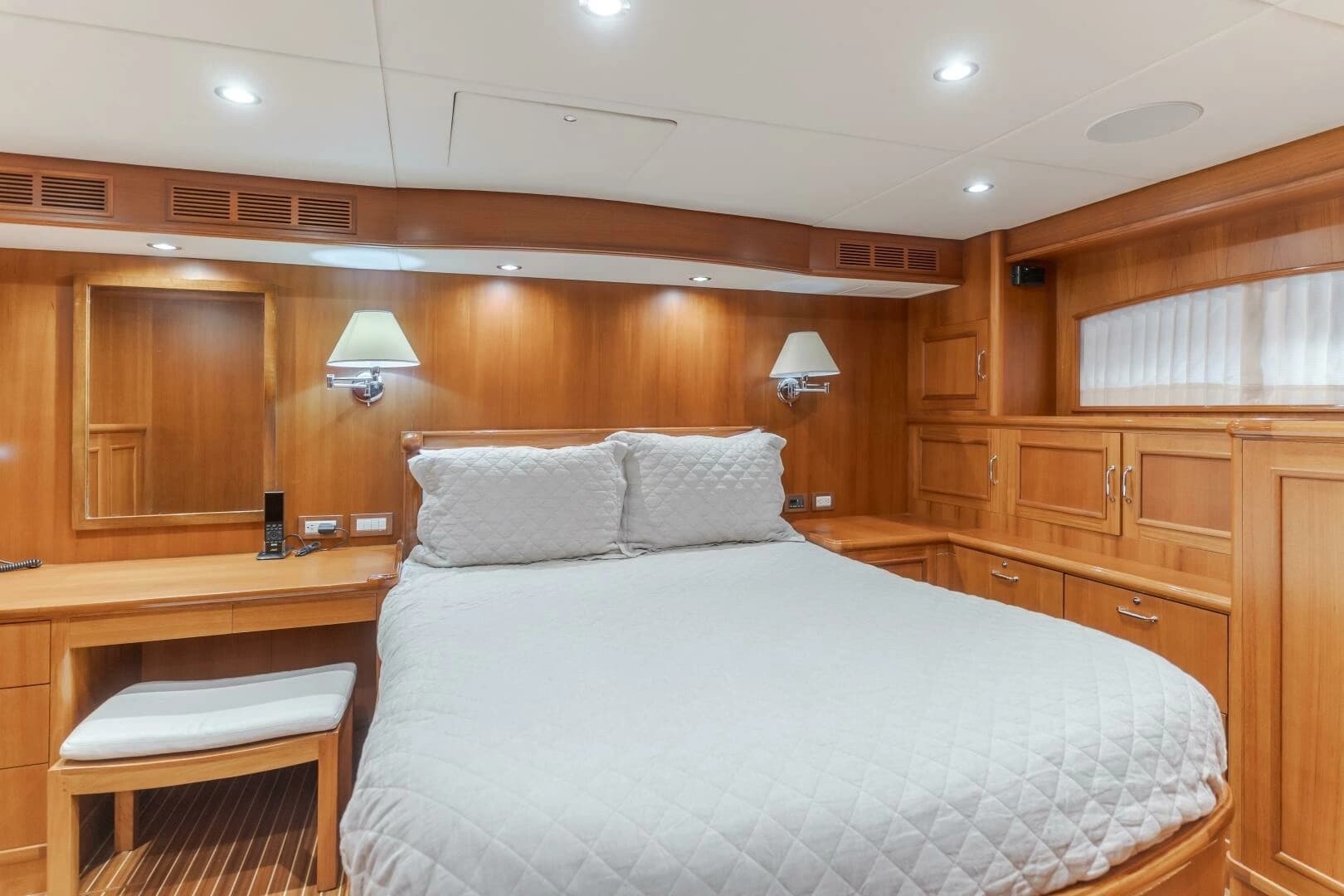 2008 Grand Banks 59 Aleutian RP - Image 4