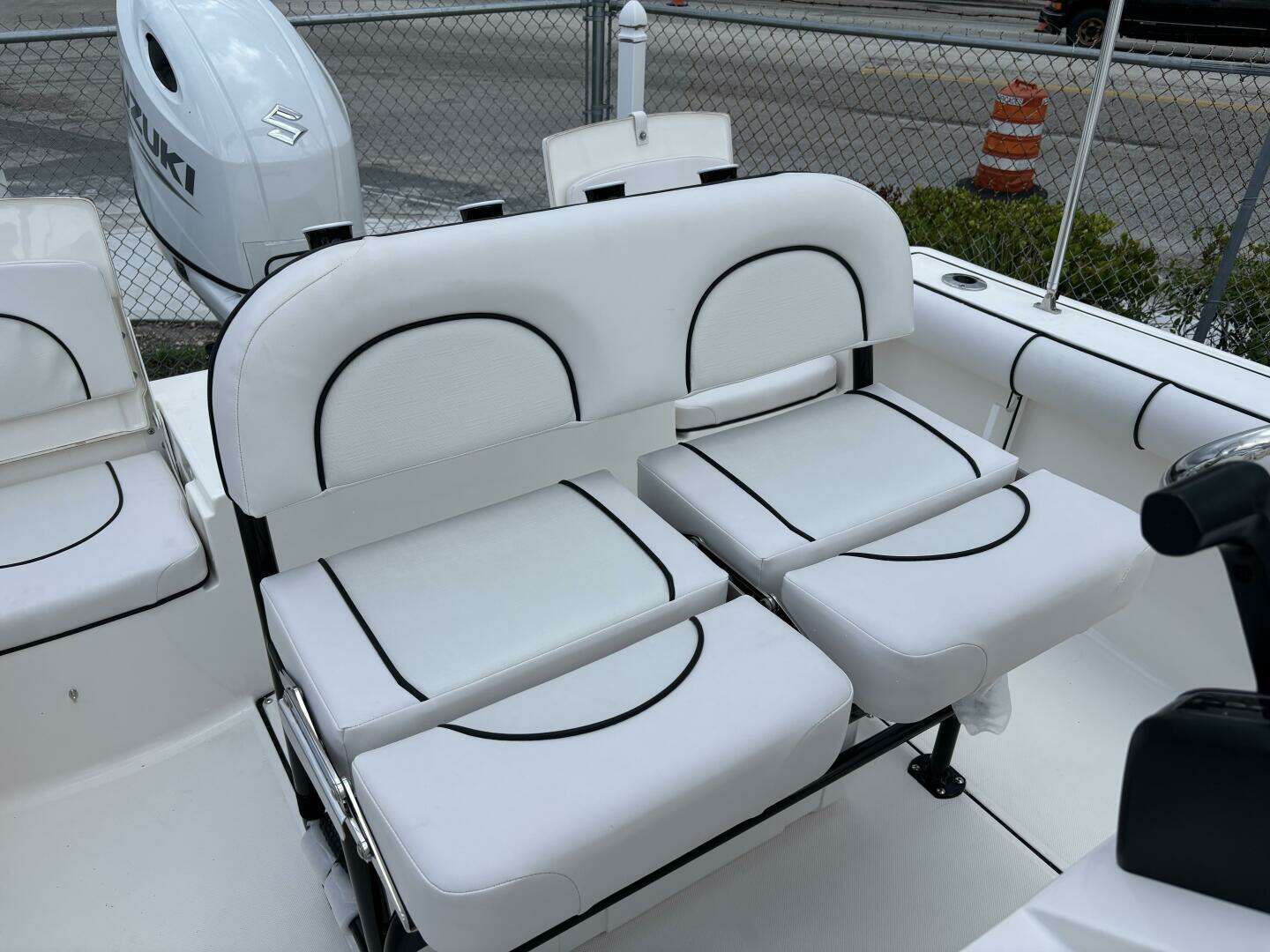 2026 Sea Born LX 21 - Image 10