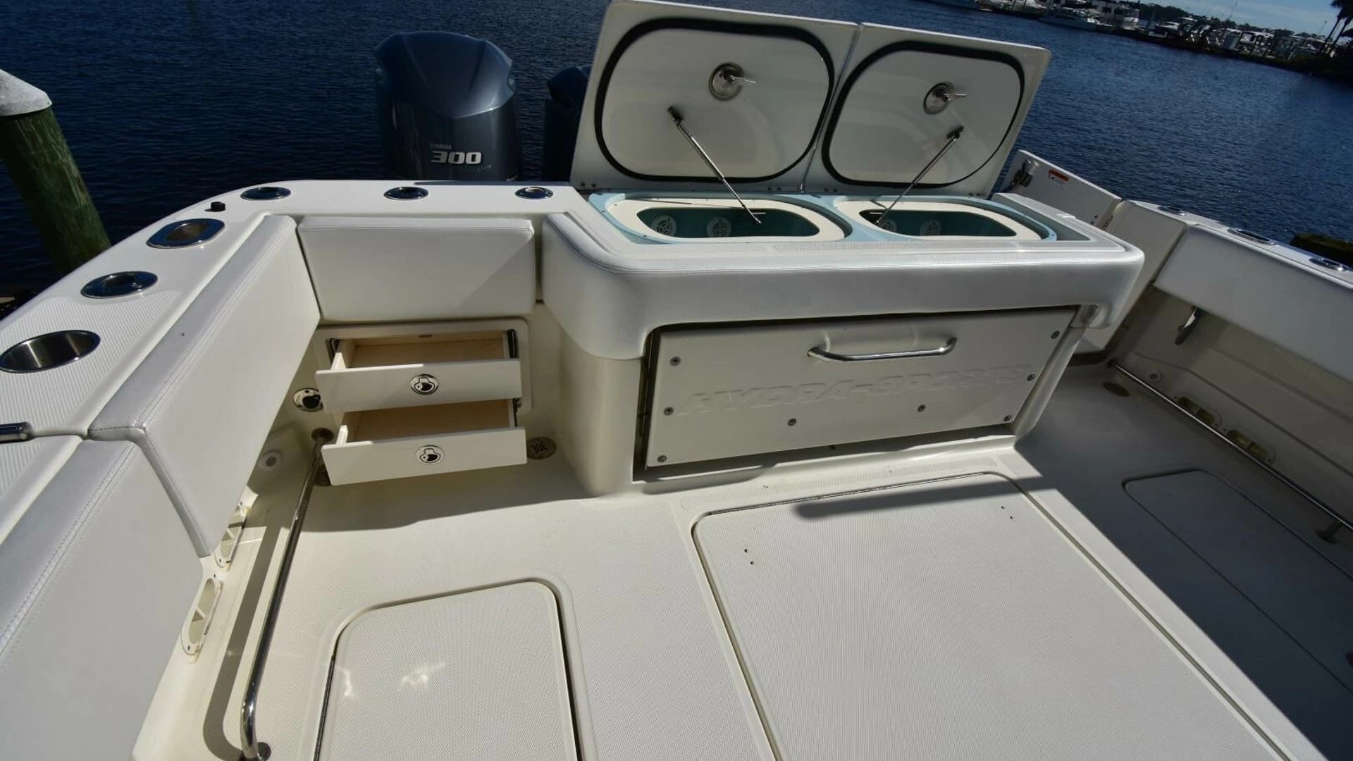 2012 Hydra-Sports 4200 SF - Image 9