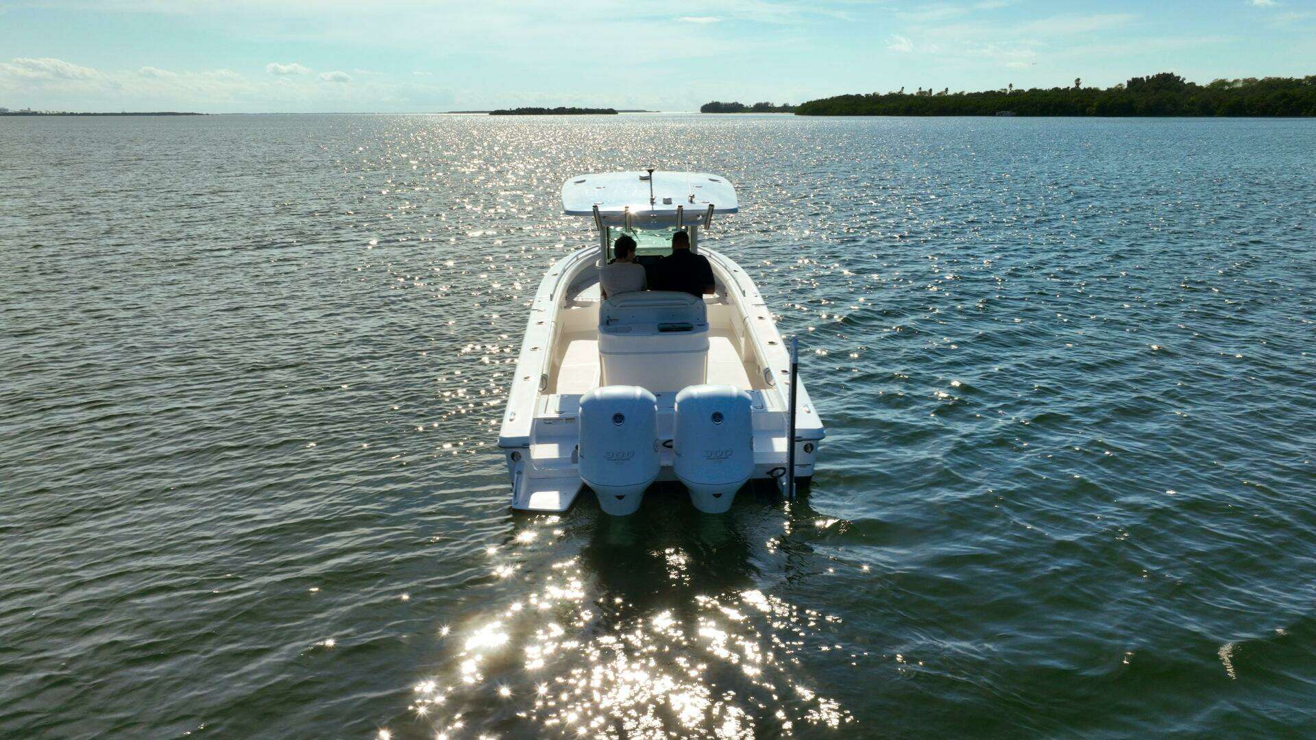 2021 Everglades 273CC - Image 4