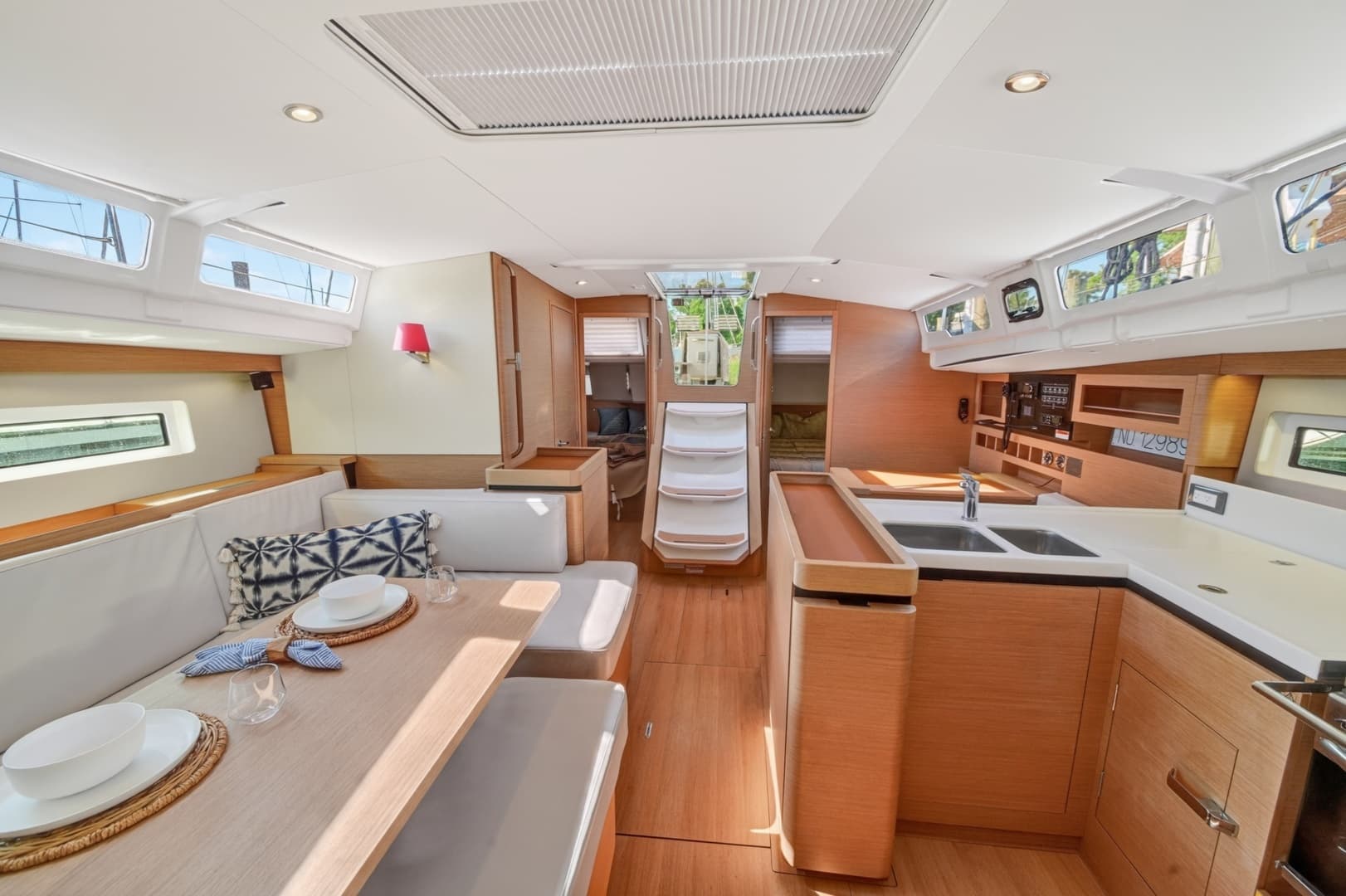 2019 Jeanneau Sun Odyssey 490 - Image 19