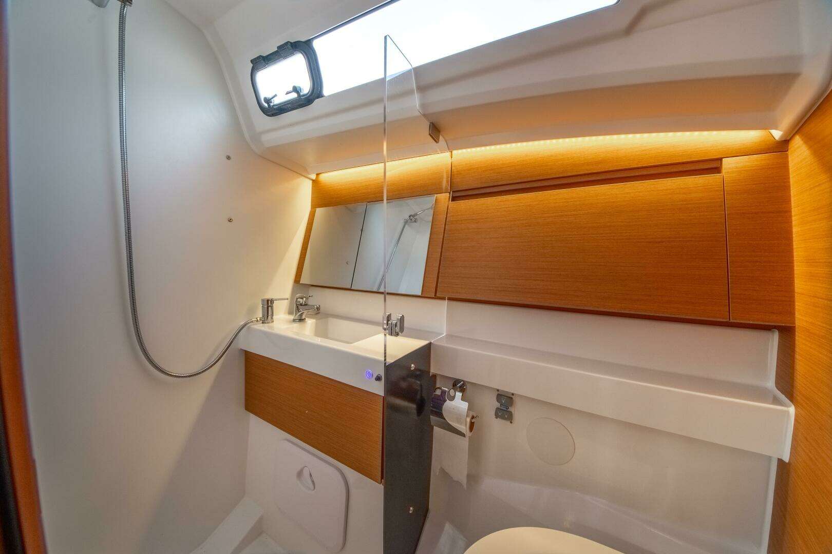 2023 Jeanneau Sun Odyssey 410 - Image 58
