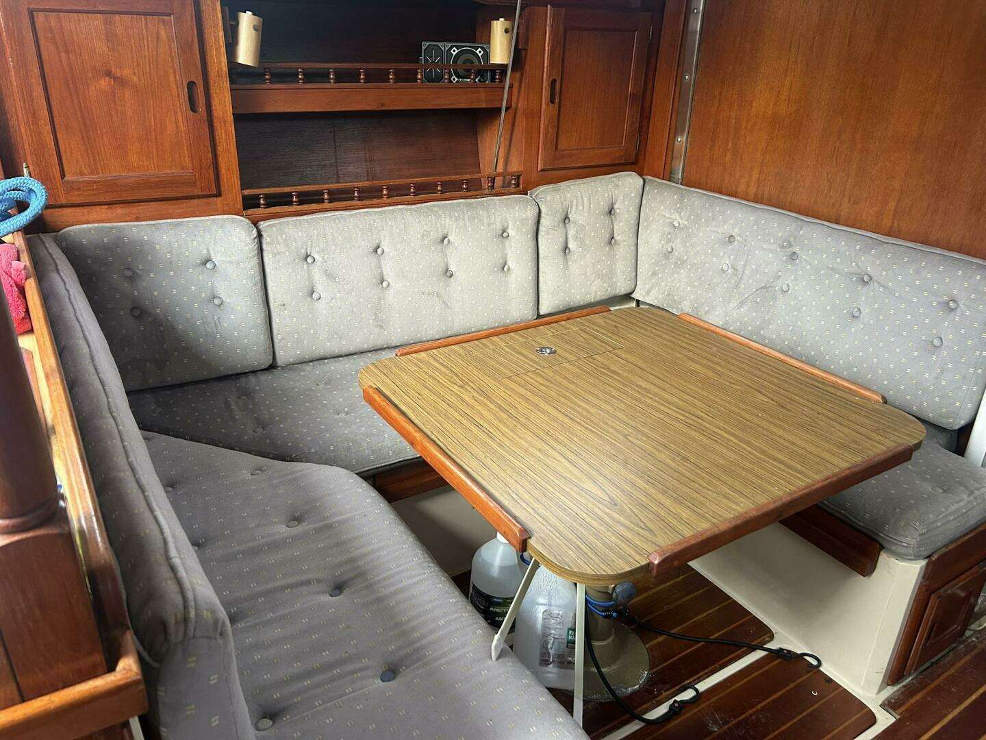 1985 Catalina 36 Tall Rig - Image 24