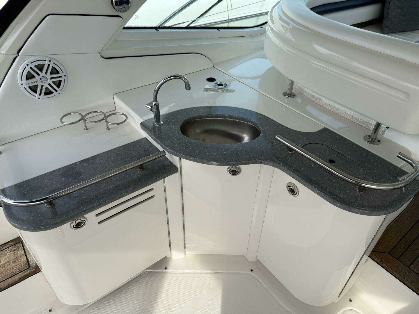 2006 Sea Ray 48 Sundancer - Image 13