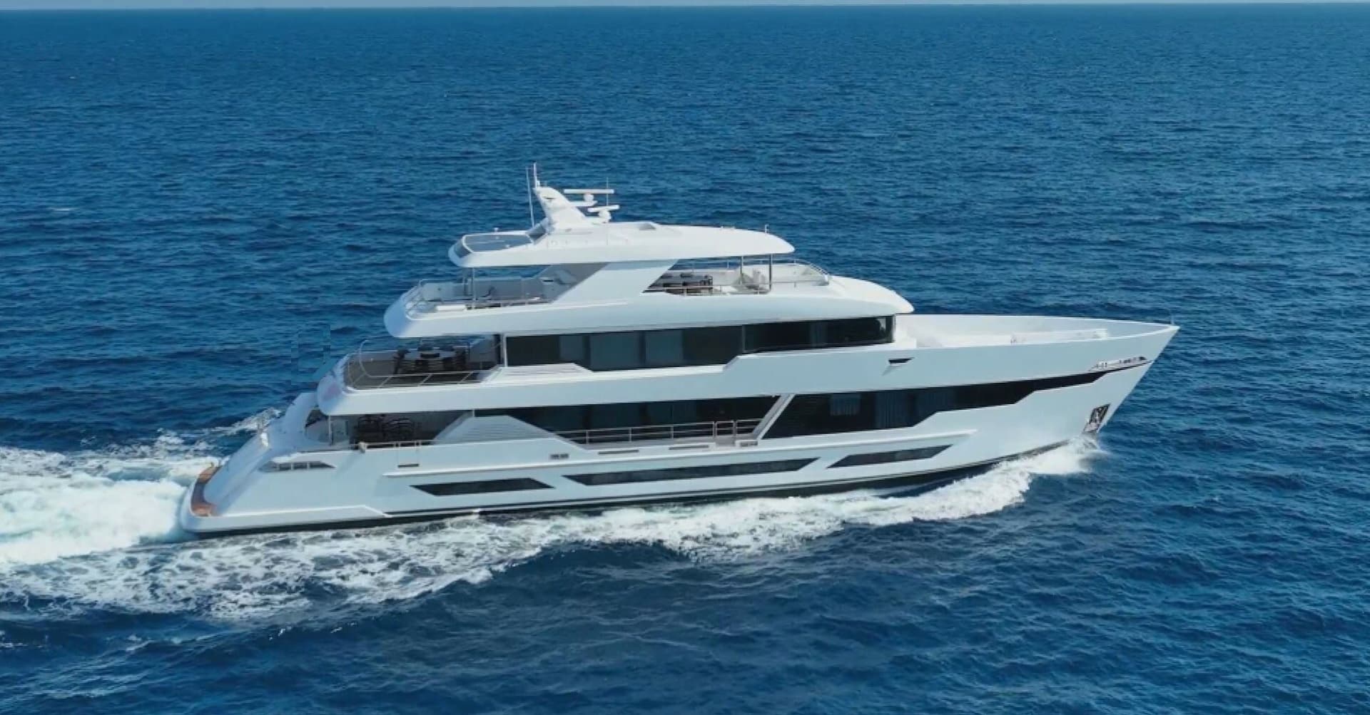 2026 Hargrave E Series Superyachts Division - Image 2