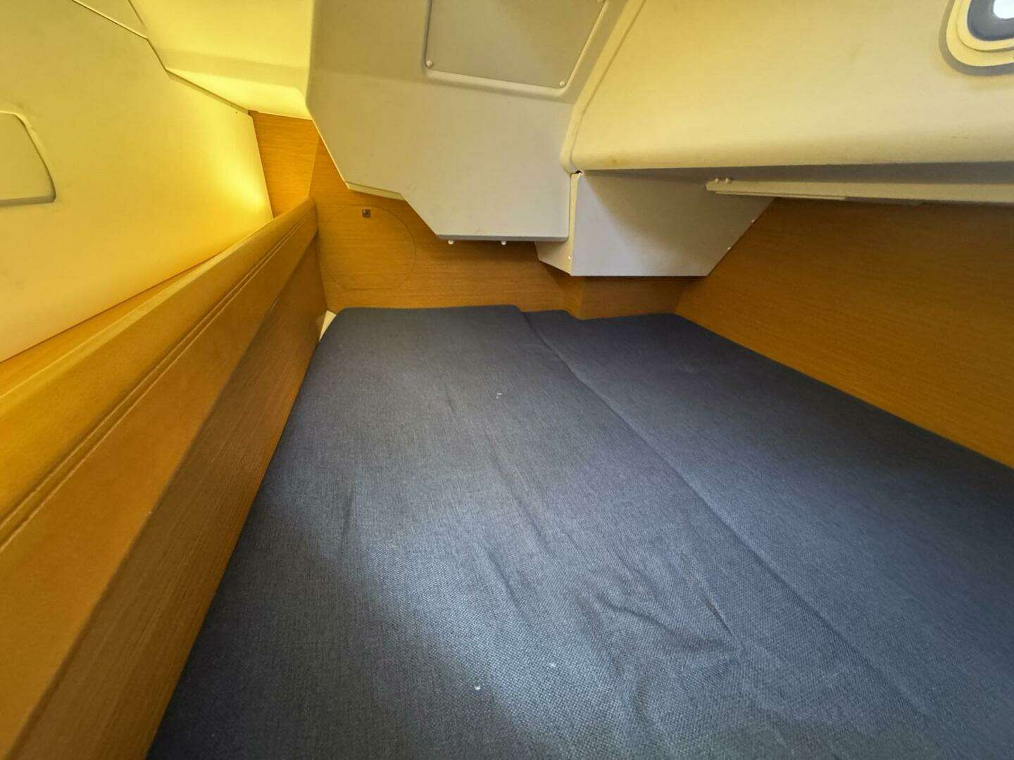 2018 Jeanneau Sun Odyssey 389 - Image 46
