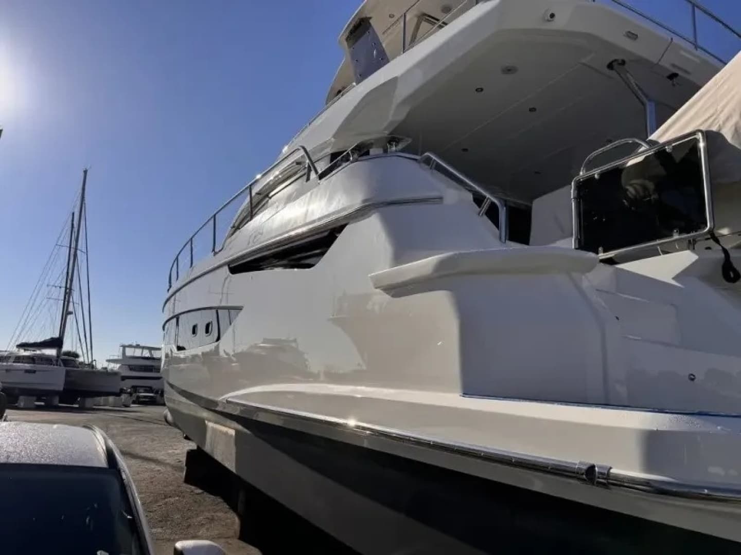2024 Aquila 54 YACHT - Image 10