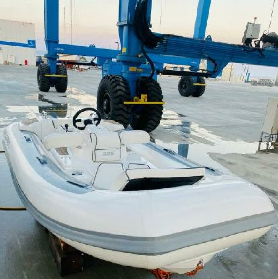 2020 Ferretti Yachts 670 - Image 21
