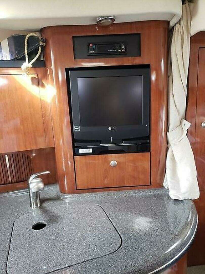 2007 Sea Ray 340 Sundancer - Image 33