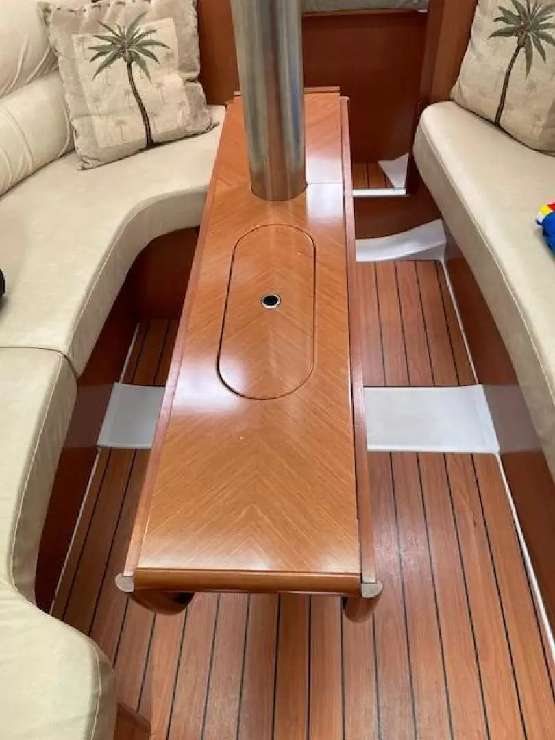 2008 Beneteau 343 - Image 9