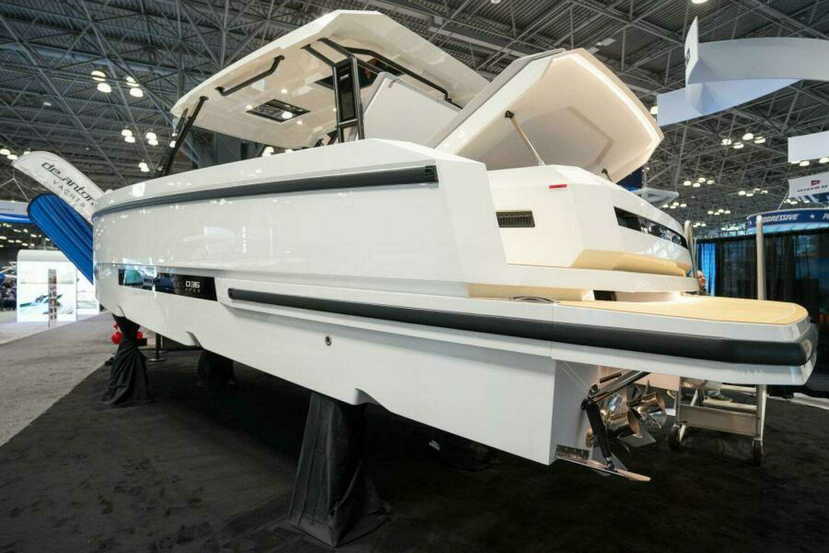 2026 De Antonio Yachts D36 - Image 4