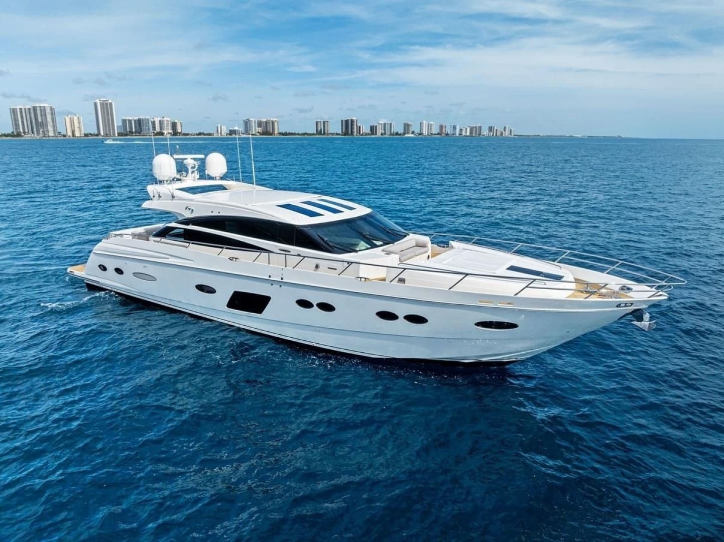 2013 Princess 78 - Image 2