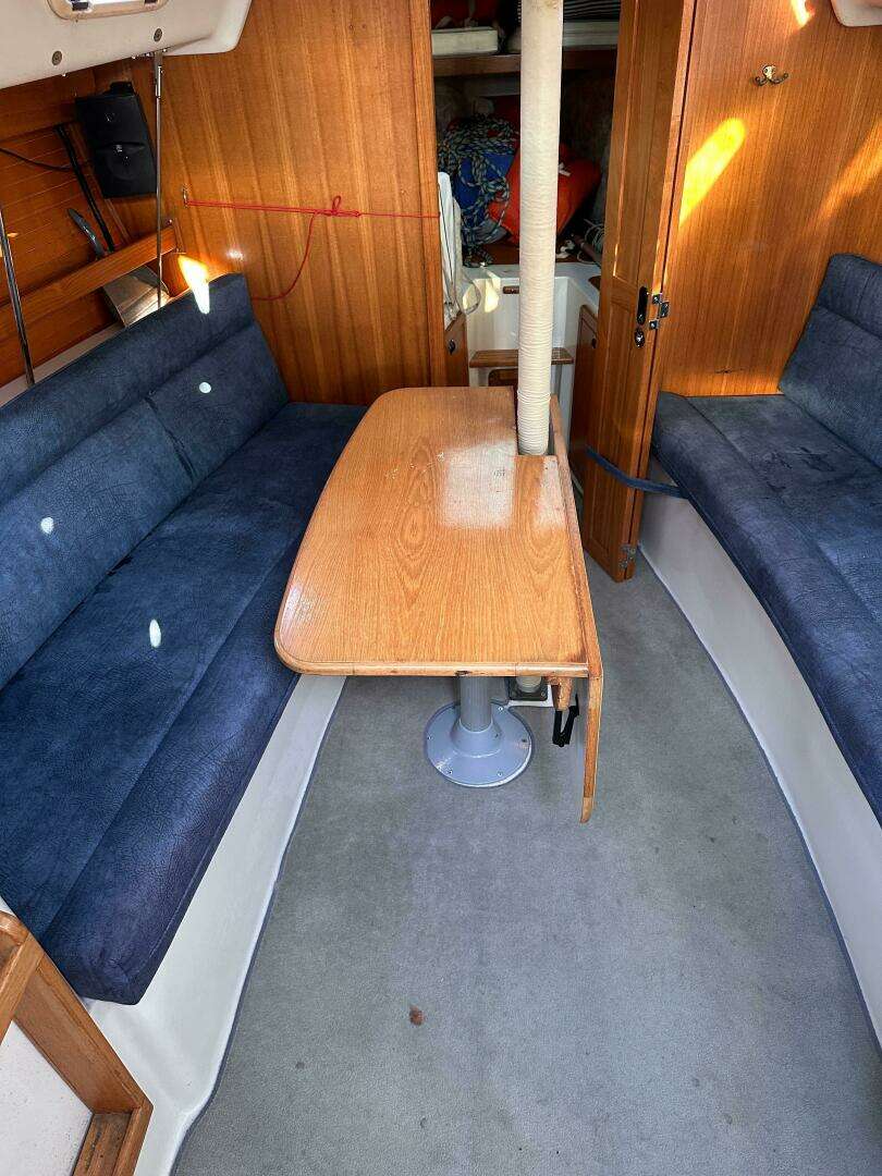 2000 Catalina 28 MKII - Image 8
