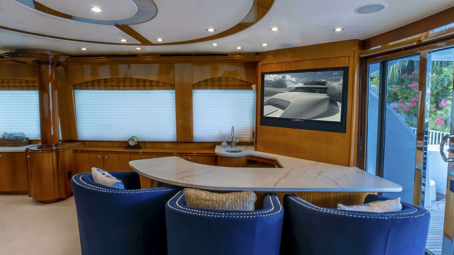 2007 Hatteras 80 - Image 26