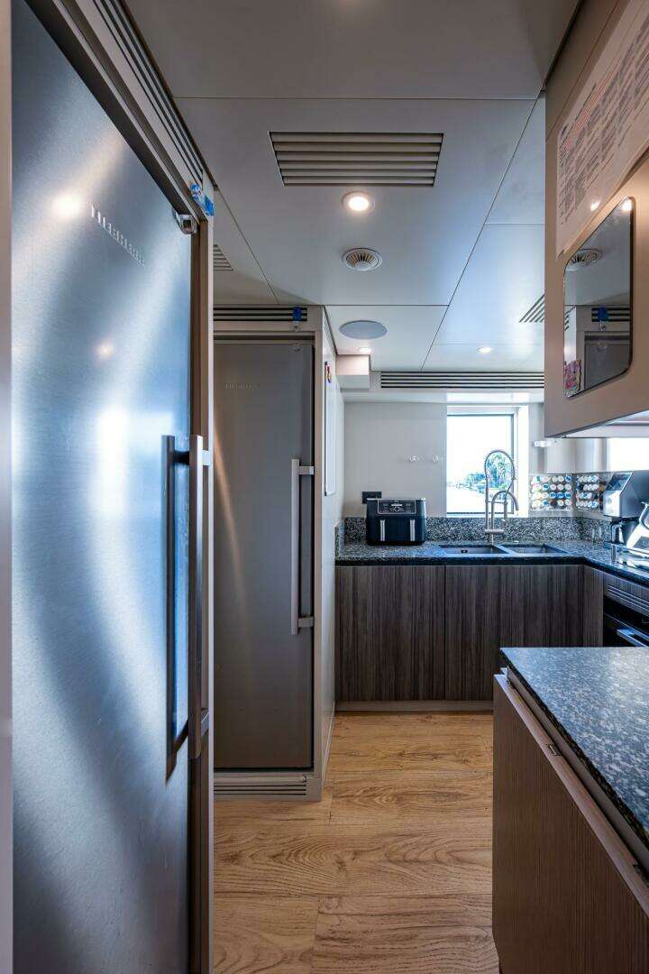 2023 Benetti 34M OASIS - Image 38
