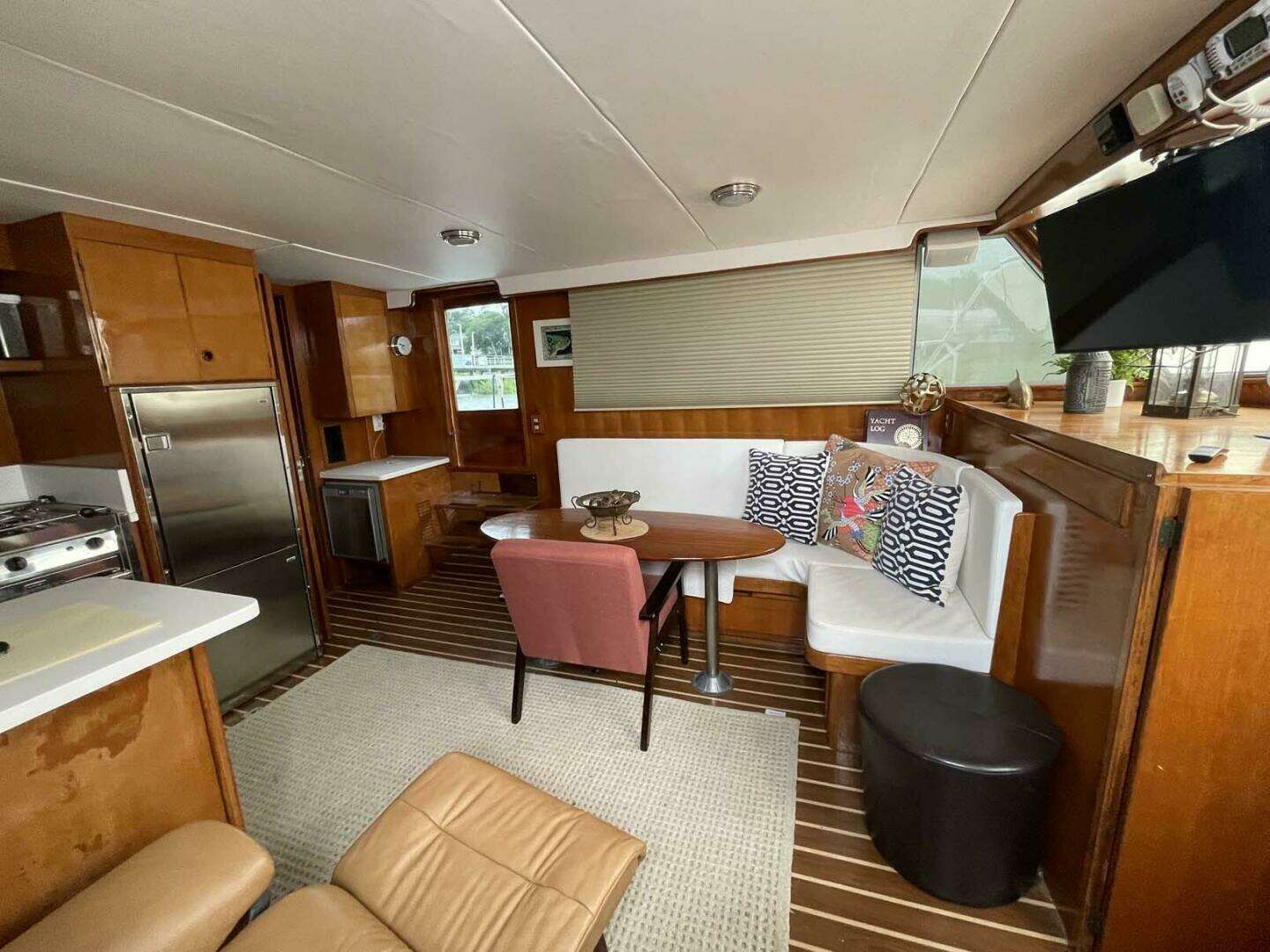 1985 DeFever 40 Offshore Cruiser - Image 6