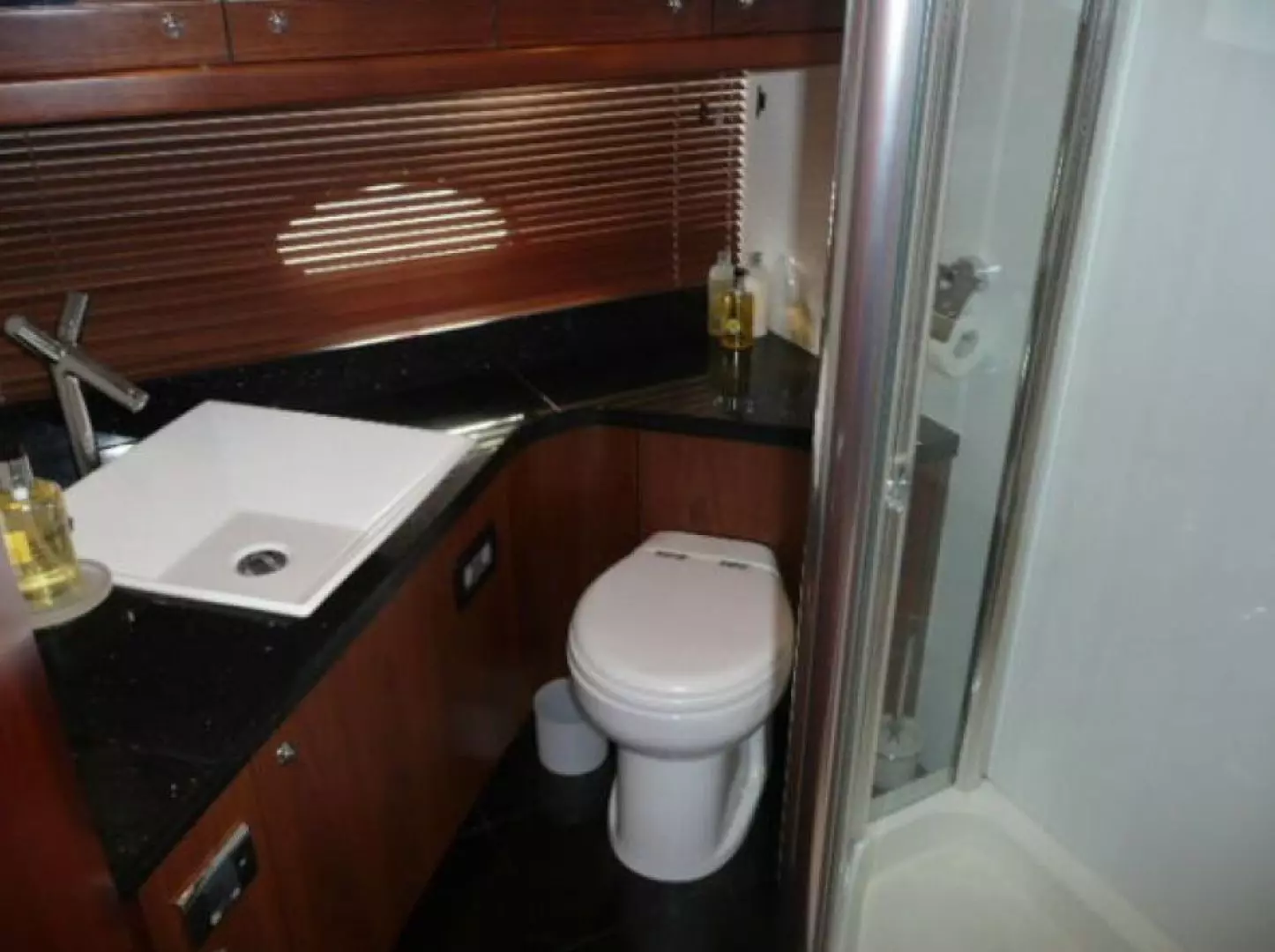 2006 Sunseeker Manhattan - Image 16