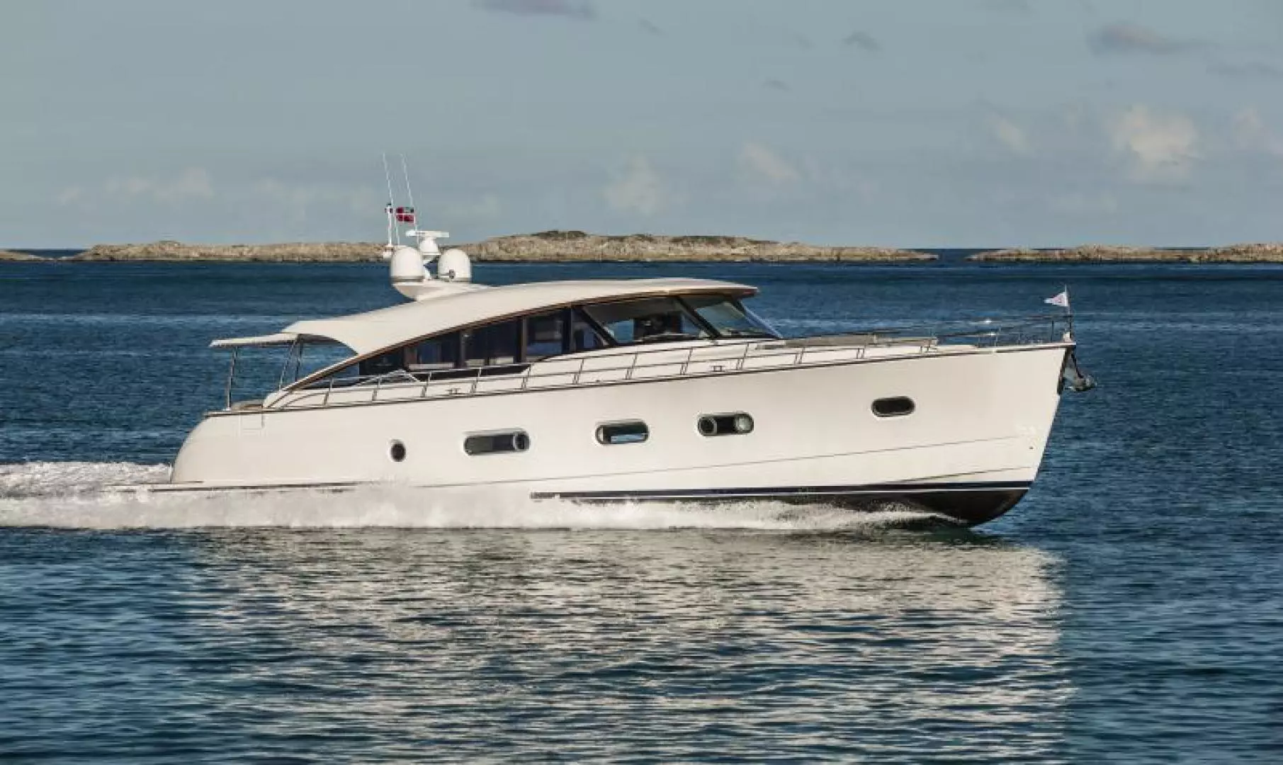 2026 Belize 66 Sedan - Image 3