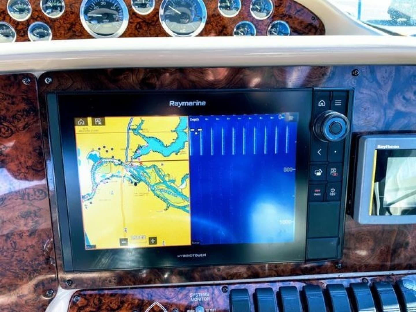 1999 Sea Ray 370 Express - Image 11