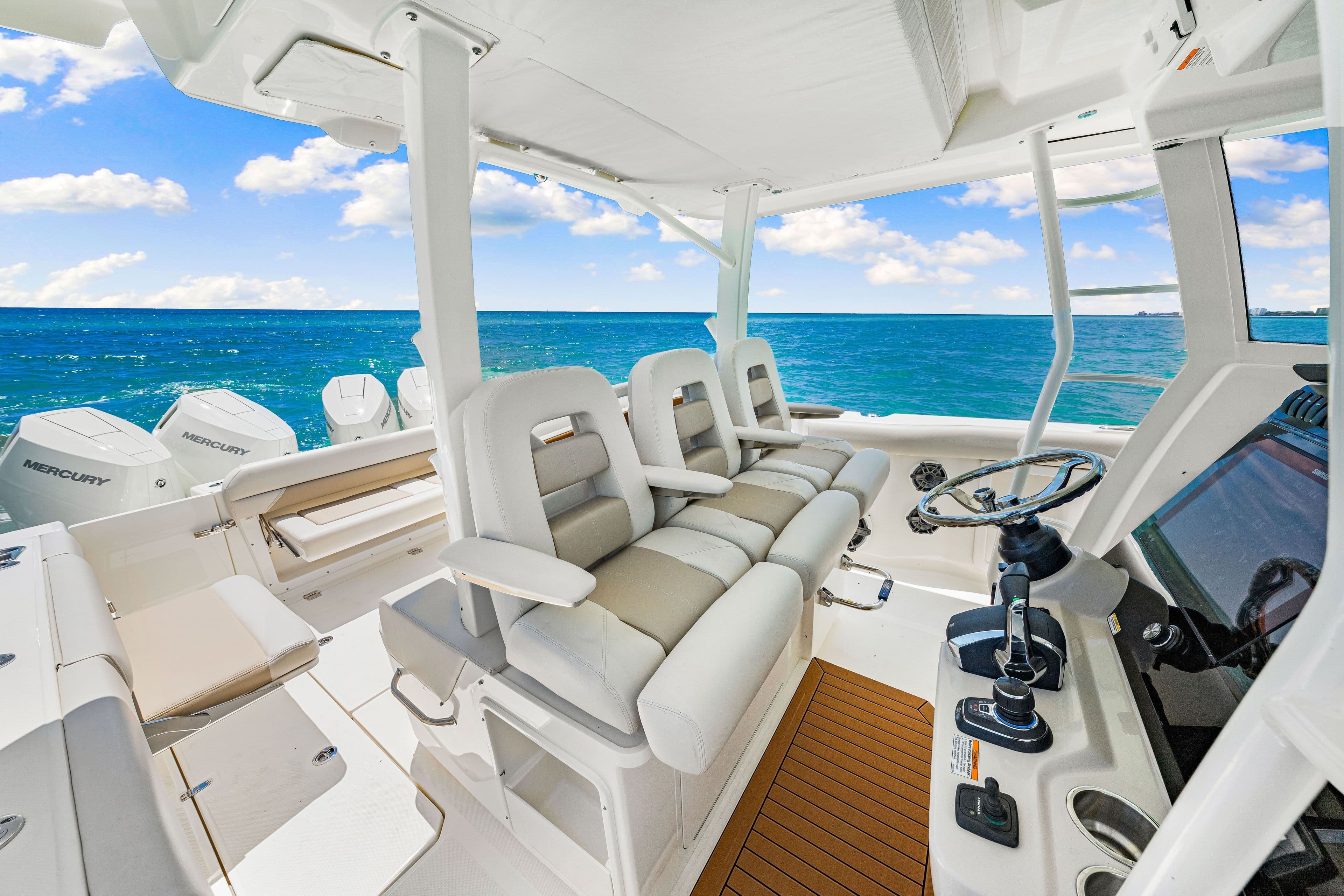 2026 Boston Whaler 380 Outrage - 12