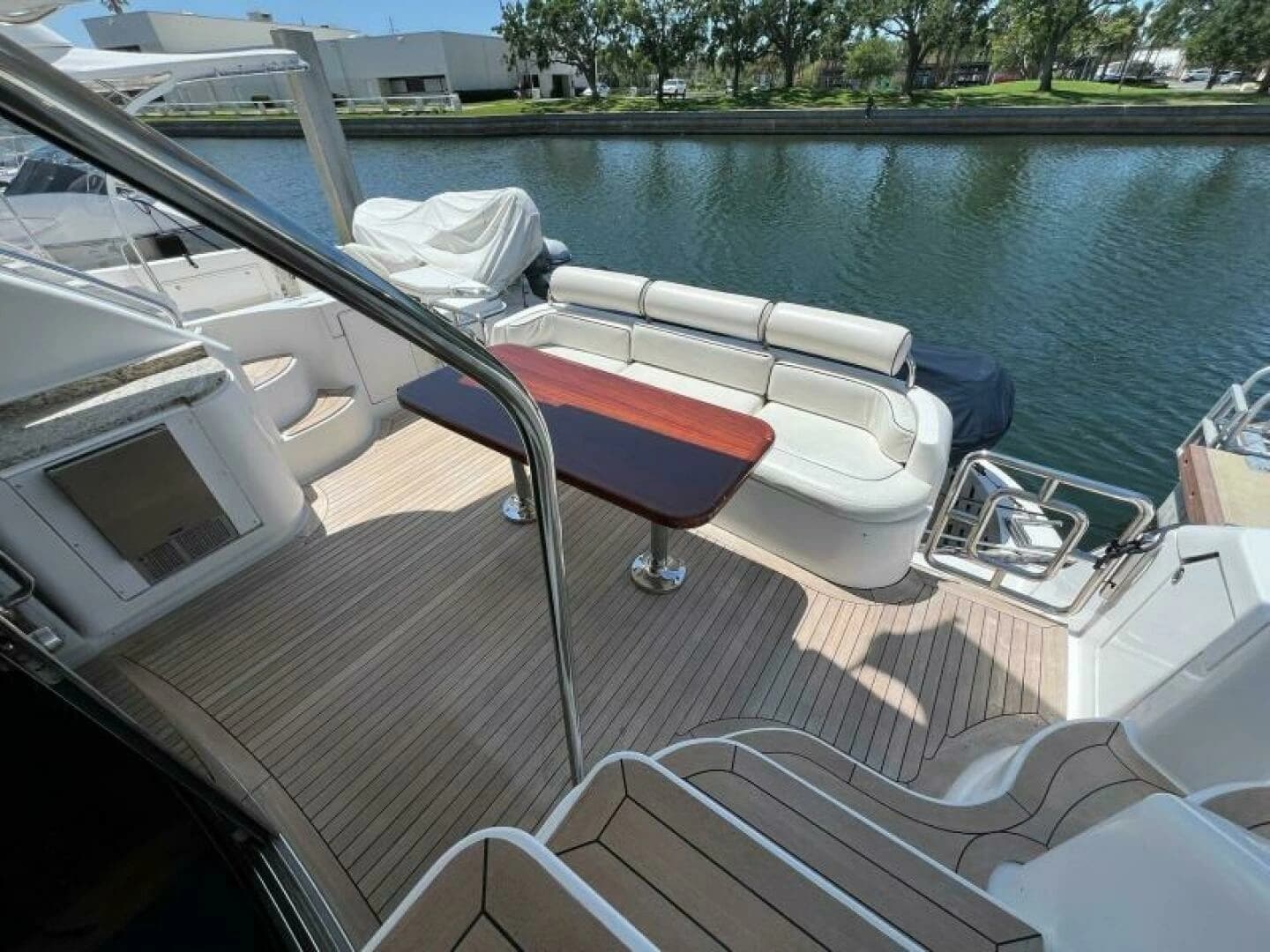 2001 Neptunus 56 Flybridge - Image 4