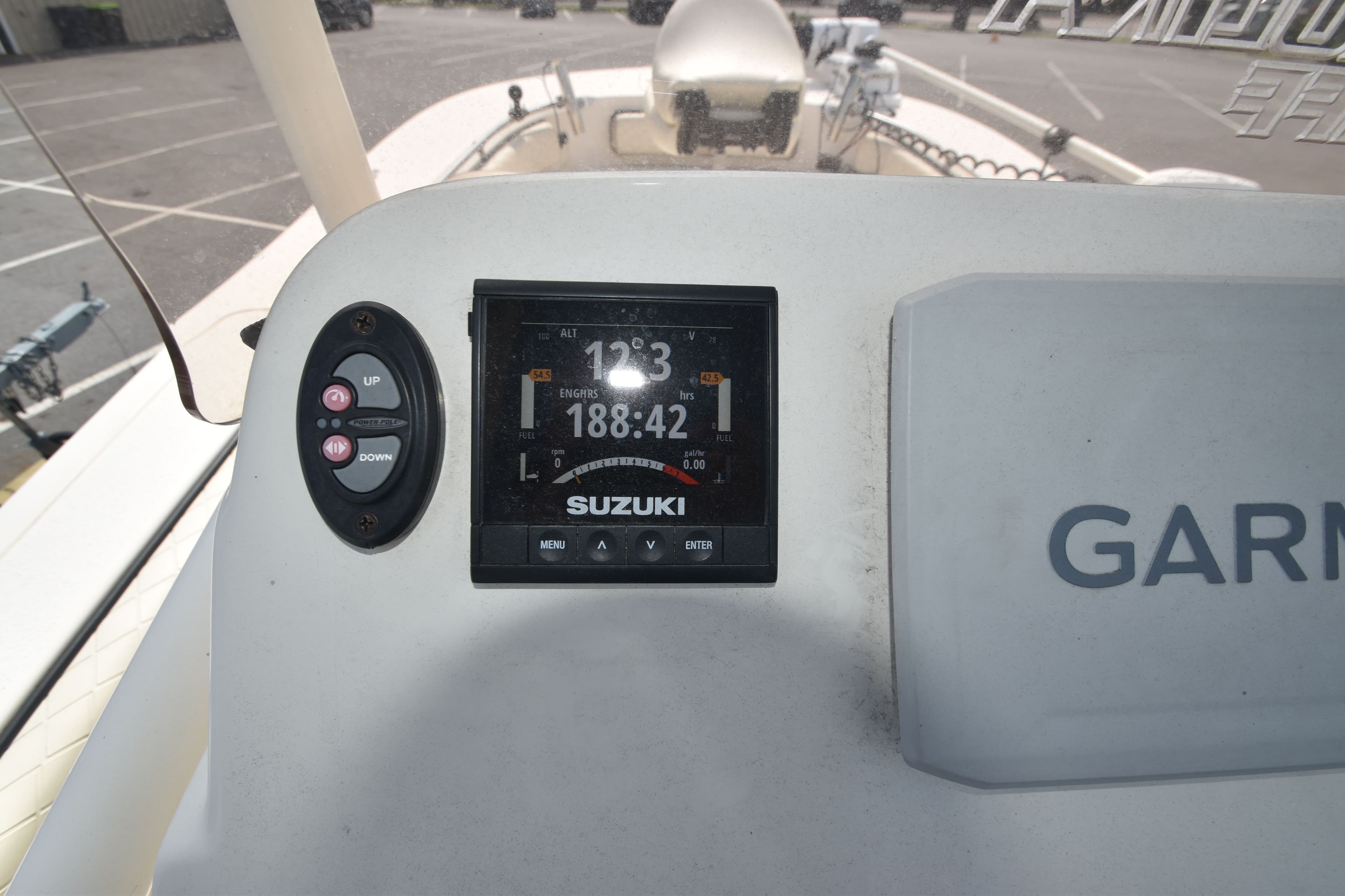 2021 Carolina Skiff Ultra Elite 26 dashboard with Suzuki display.