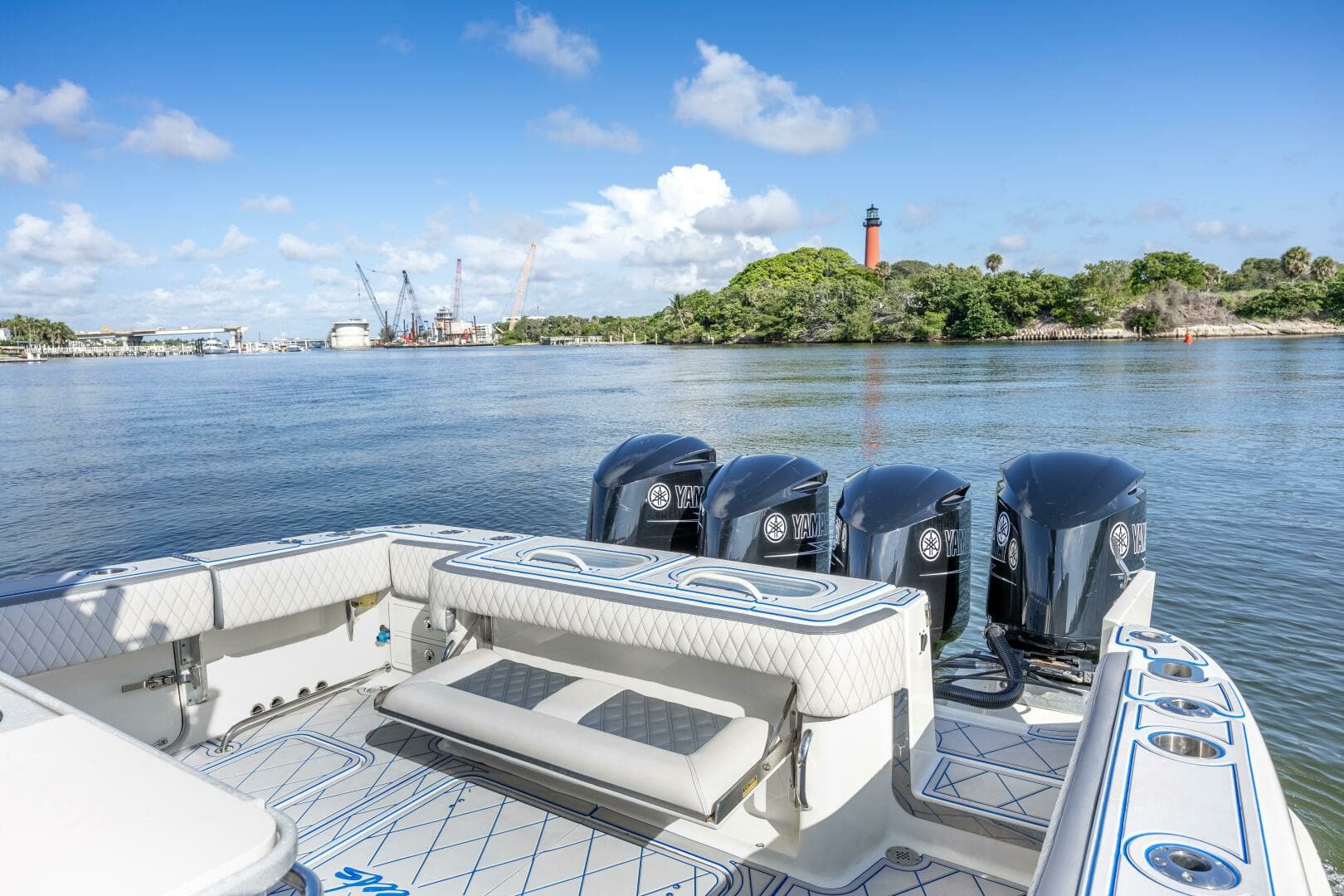2014 Hydra-Sports 42 Custom Siesta - Image 26