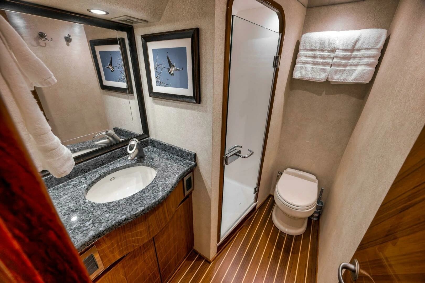 2011 Viking 76 Enclosed Bridge - Image 31