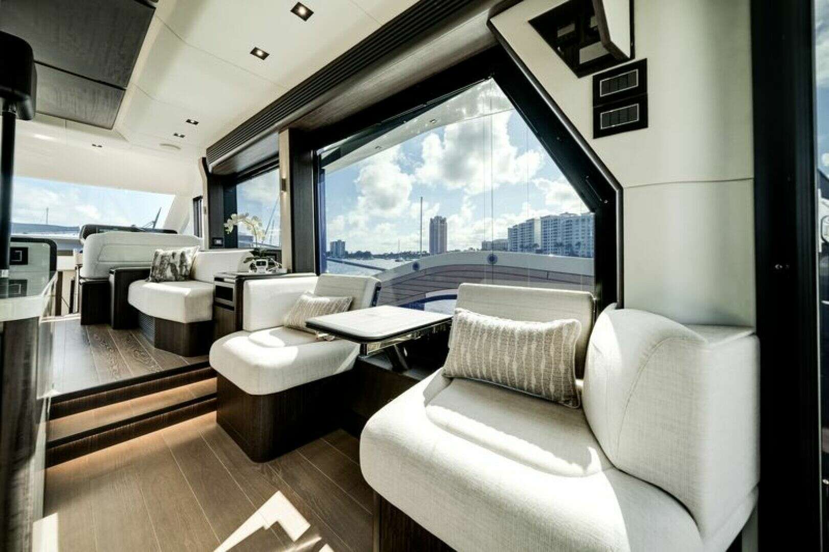 2024 Galeon 560 FLY - Image 15