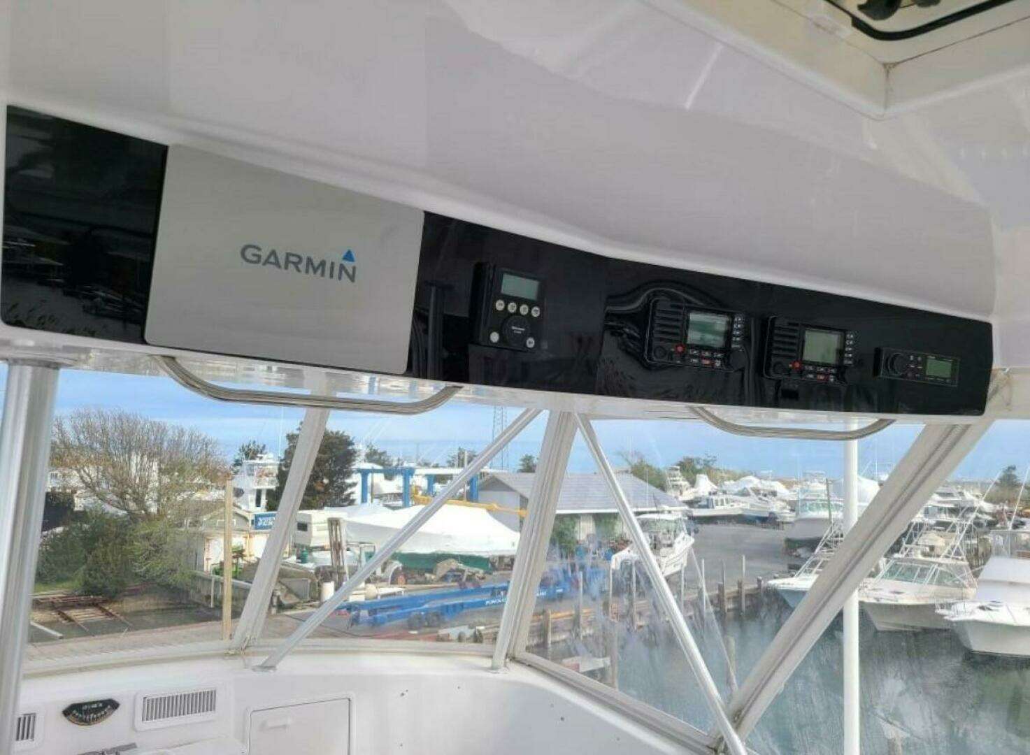 1998 Ocean Yachts 53 Convertible - Image 9